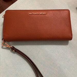 Michael Kors Leather Continental Wristlet